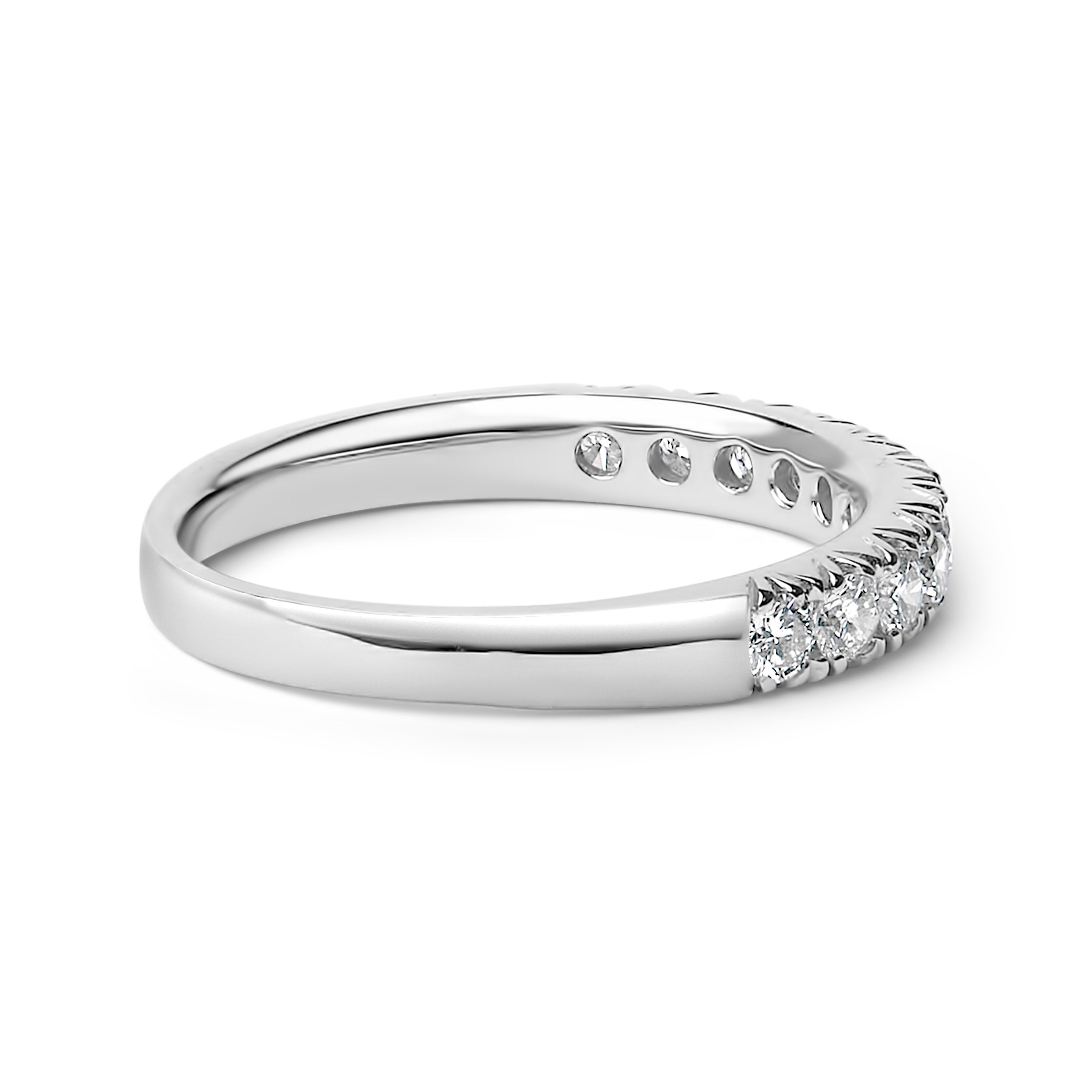 14K White Gold 1/2 Cttw Round Diamond 11 Stone Classic Band