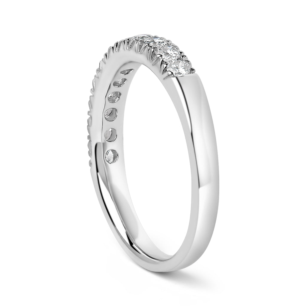 14K White Gold 1/2 Cttw Round Diamond 11 Stone Classic Band