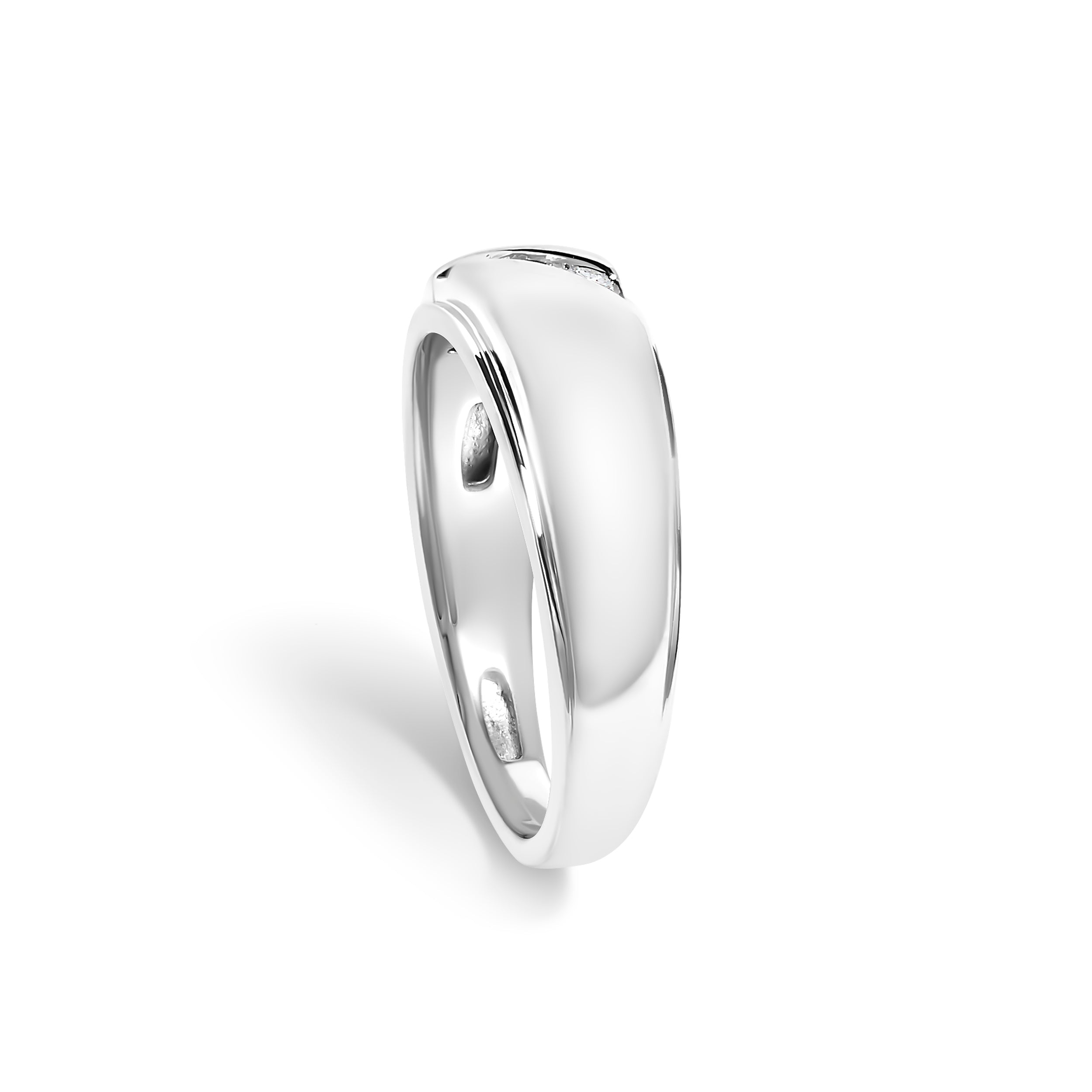 Men's .925 Sterling Silver 1/6 Cttw 3 Stone Diamond Band Ring (H-I Color, I1-I2 Clarity) - Ring Size 10