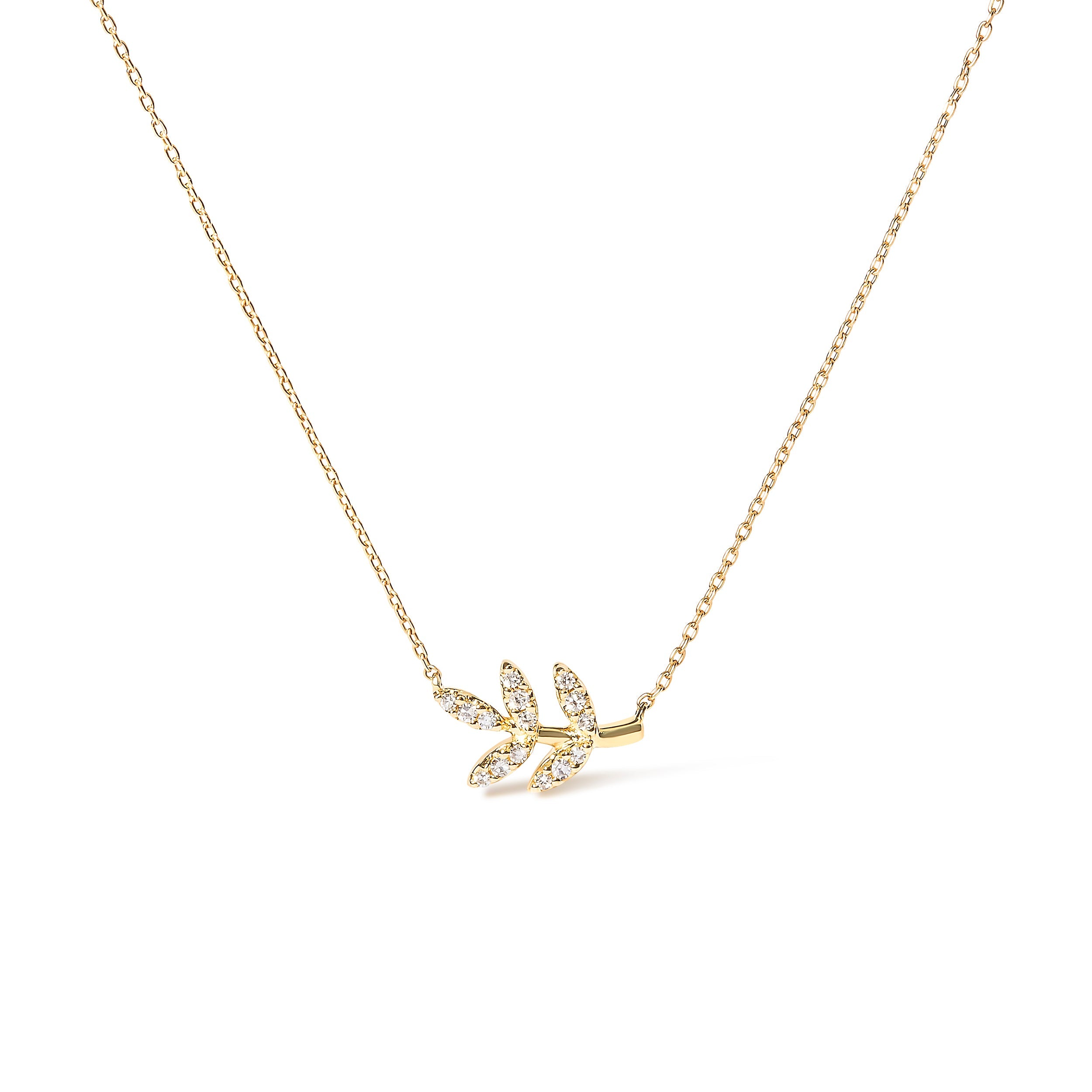 10K Yellow Gold 1/10 Cttw Diamond Leaf and Branch 18" Pendant Necklace (H-I Color, I1-I2 Clarity)