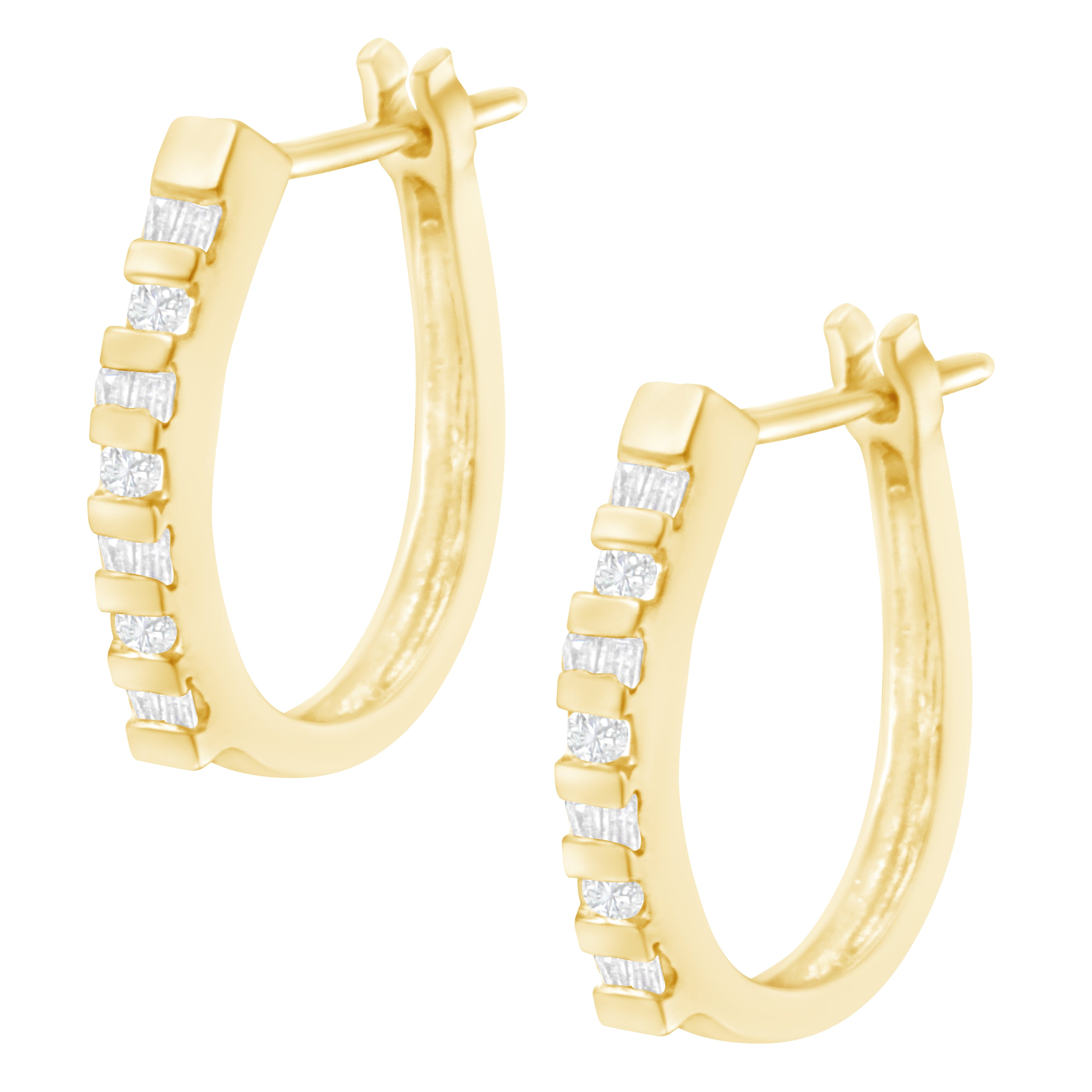 10K Yellow Gold Round and Baguette Cut Diamond Oblong Hinged Leverback Hoop Earrings (Â¼ Cttw, I-J Color, I2-I3 Clarity)