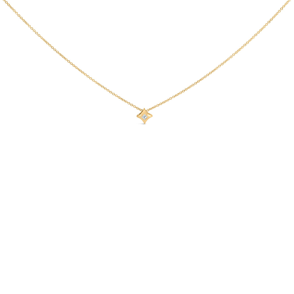 10K White Gold 1/10 Cttw Bezel Set Solitaire Princess Cut Diamond Kite Shaped Pendent Necklace - 18" Inches