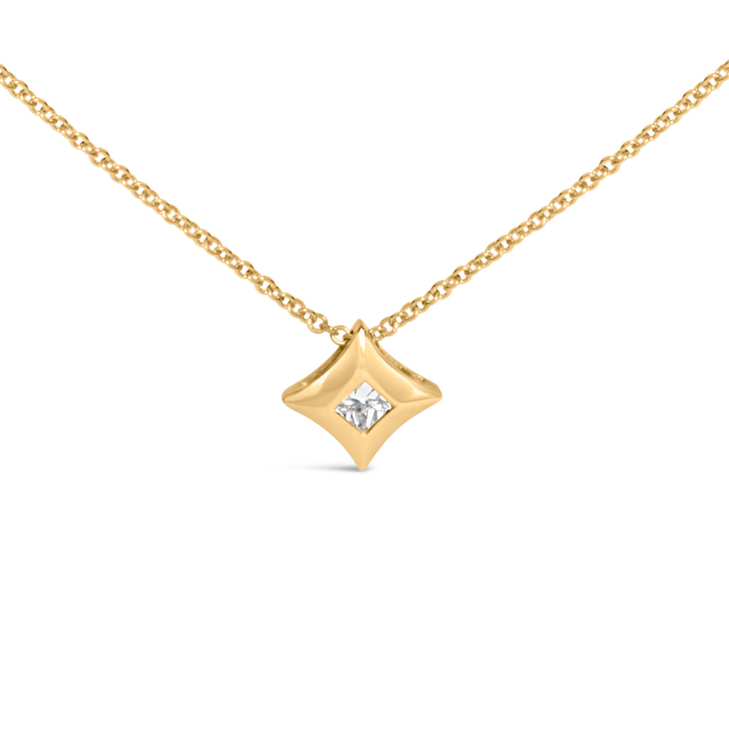 10K Yellow Gold 1/5 Cttw Bezel Set Princess Diamond Kite Shaped Solitaire Pendent Necklace