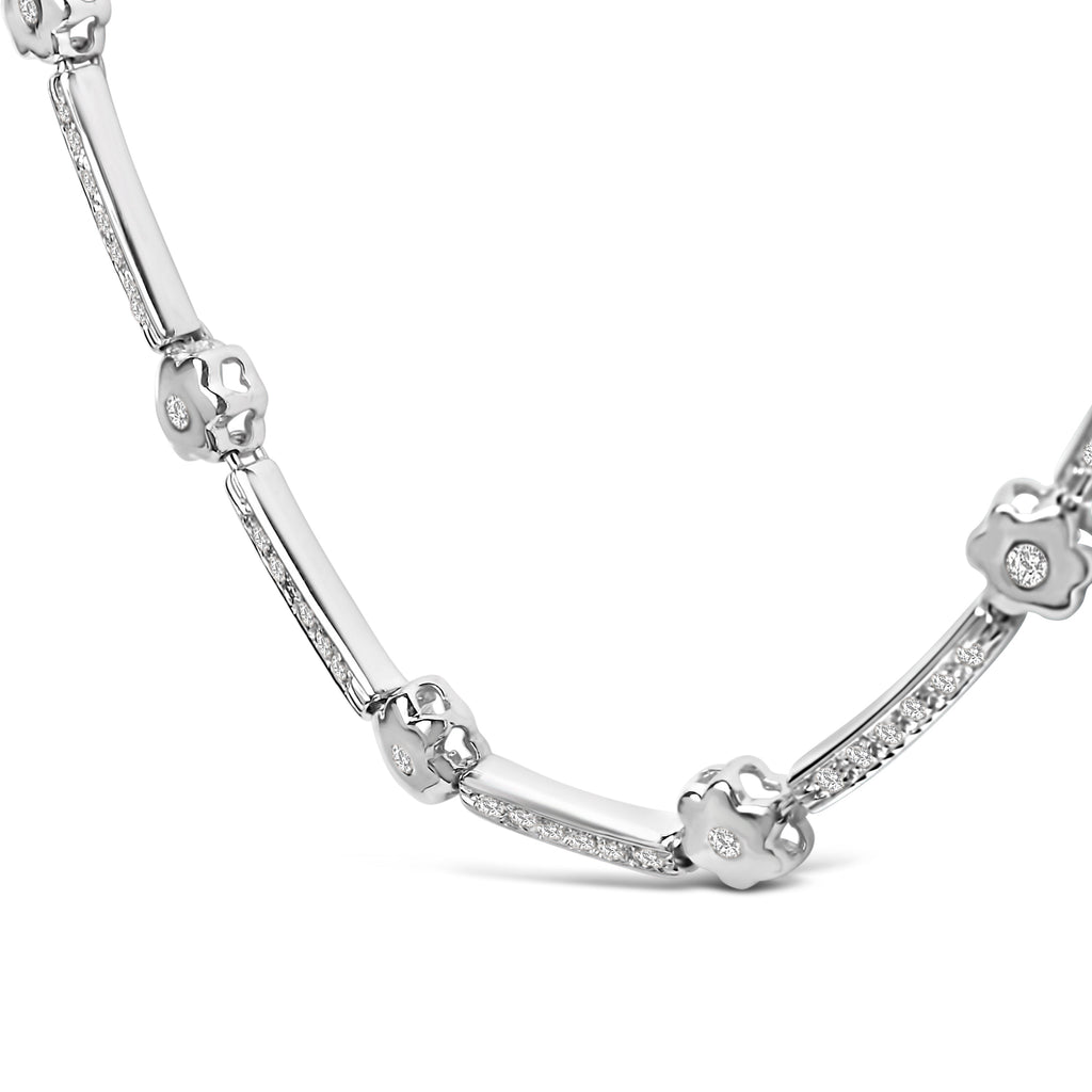 14K White Gold 1.0 Cttw Diamond Flower and Bar Station Necklace
