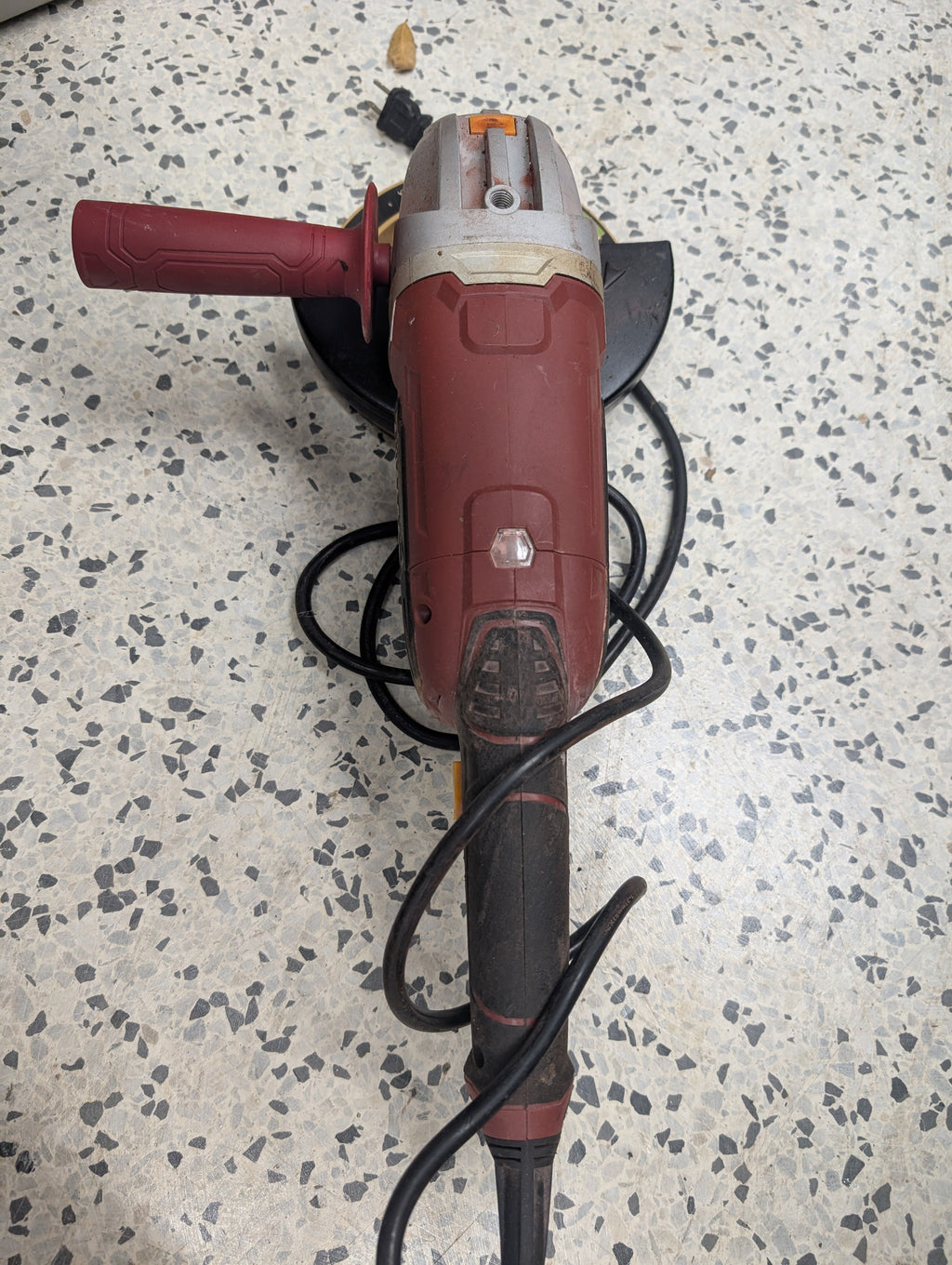 Chicago Electric 7" Angle Grinder, 7800 RPM (62766)