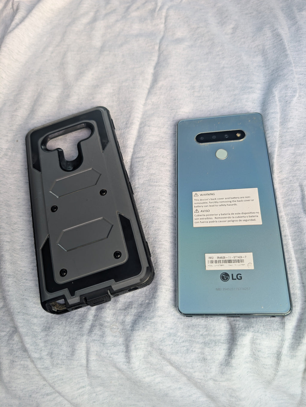 LG Stylo 6 LM-Q730TM 64GB White  Smartphone with case