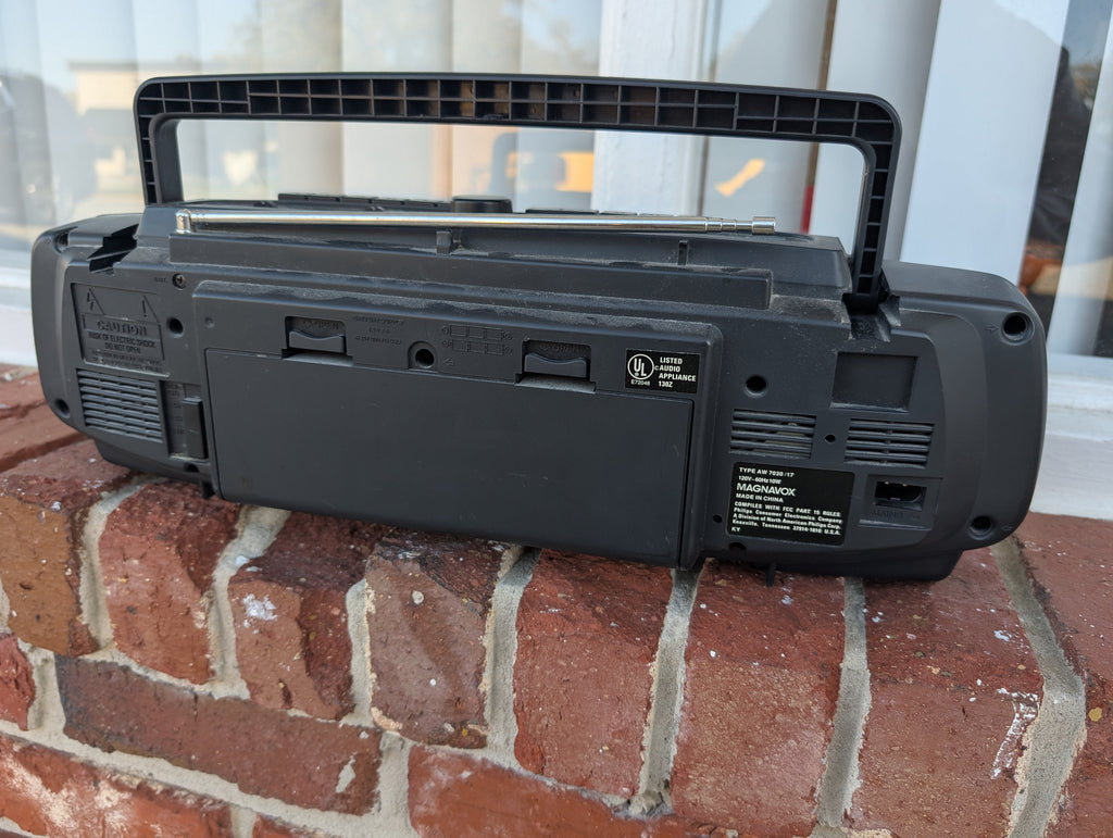 Vintage Magnavox AW 7030/17 AM/FM Dual Cassette Player