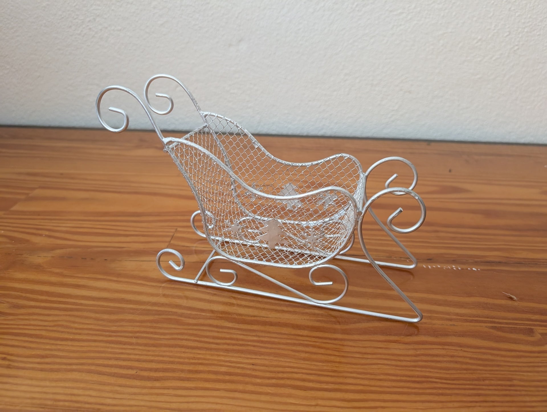Wire Frame Sleigh from Unknown -  Holiday Decor (Metal Tabletop Decor / Candy Dish, Modern, Minimalist, Glam, Silver)