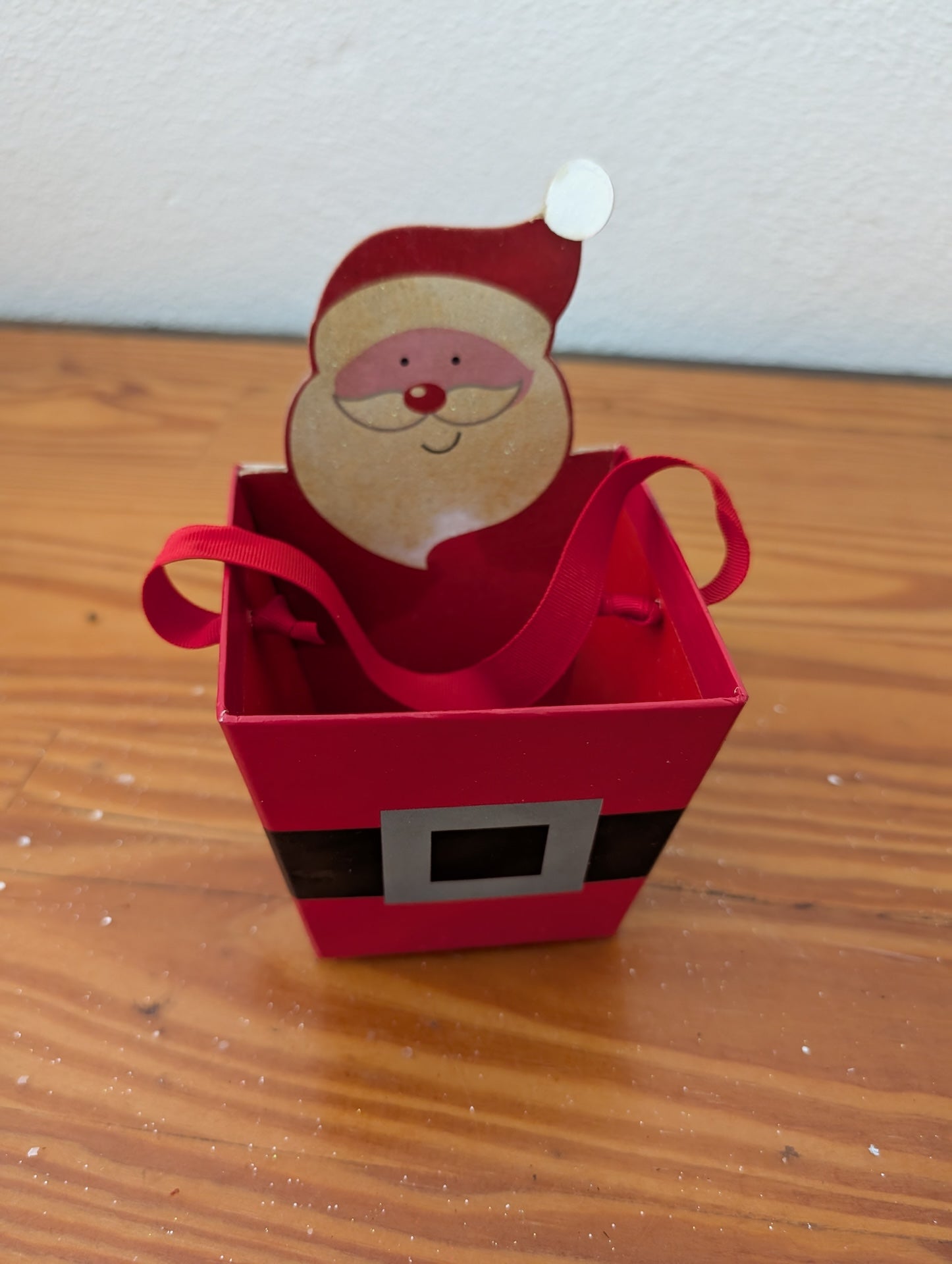 Santa's Belt Gift Box from Unknown -  Gift Packaging (Cardboard, Paper Gift Packaging, Kids, Red, Black, White)