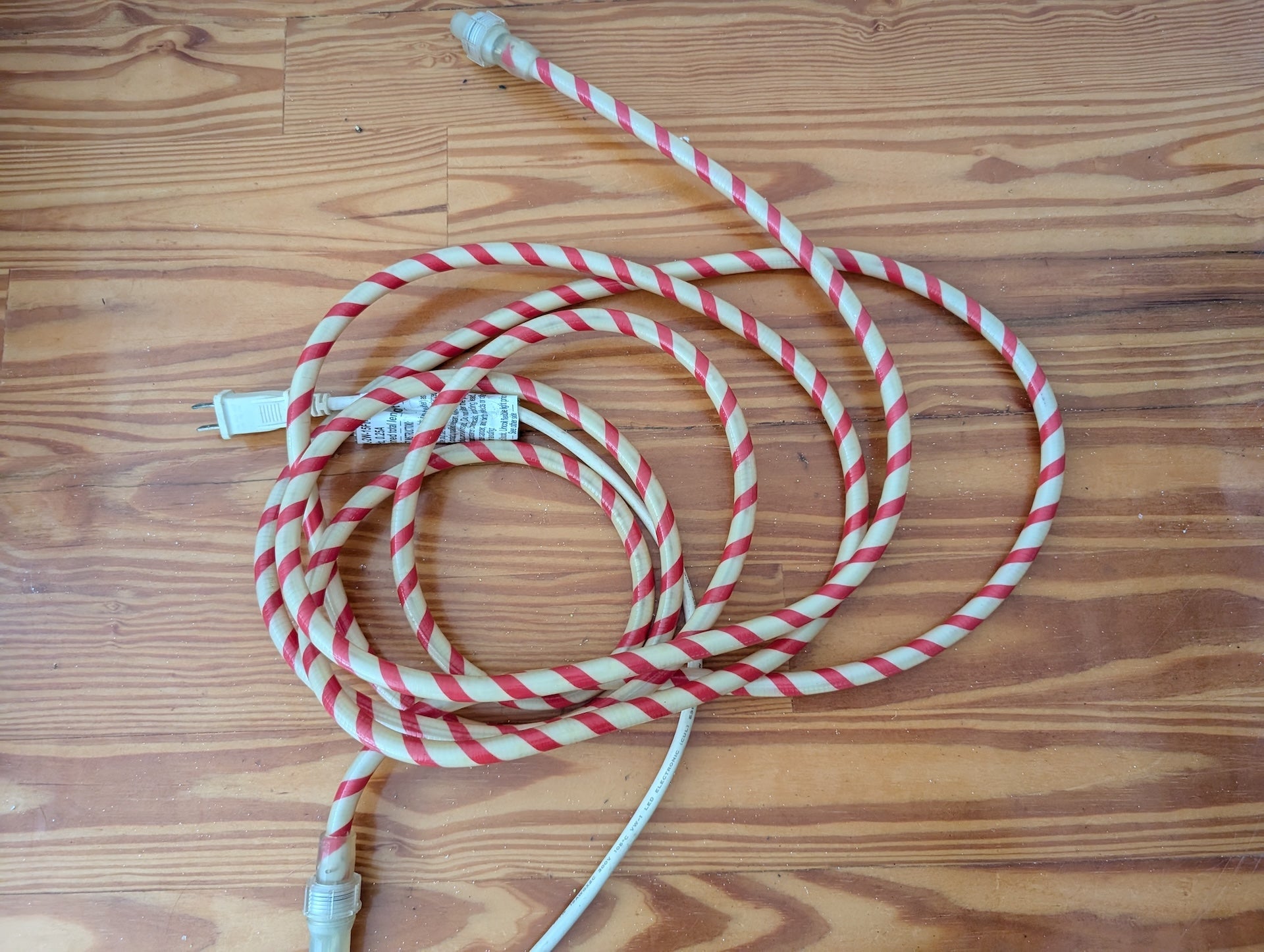 Candy Cane rope light  Cord from Unknown -  Holiday Decor (Plastic, Metal, Fabric Lighting / Utility, Traditional, Red, White)