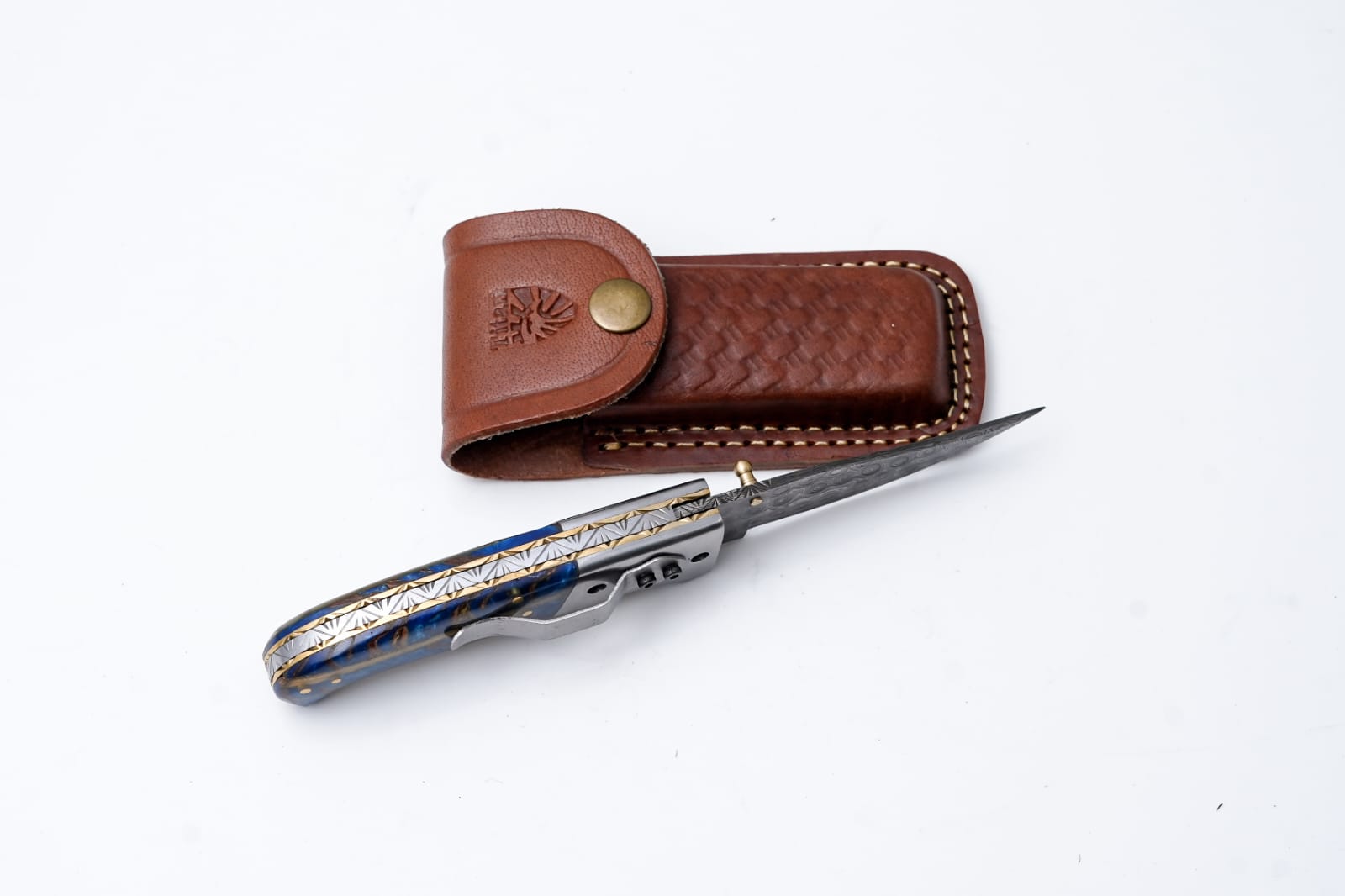Hand-Engraved Folding Knife with Leather Sheath – Damascus-Inspired Detailing - TF-093