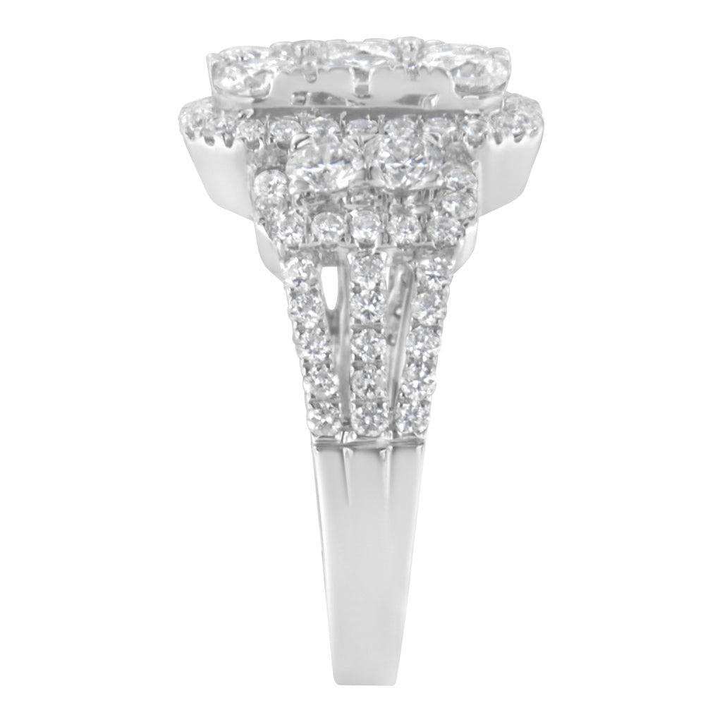 14K White Gold 2 1/4 Cttw Diamond Cocktail Cluster Ring (G-H Color, SI2-I1 Clarity) - Size 7