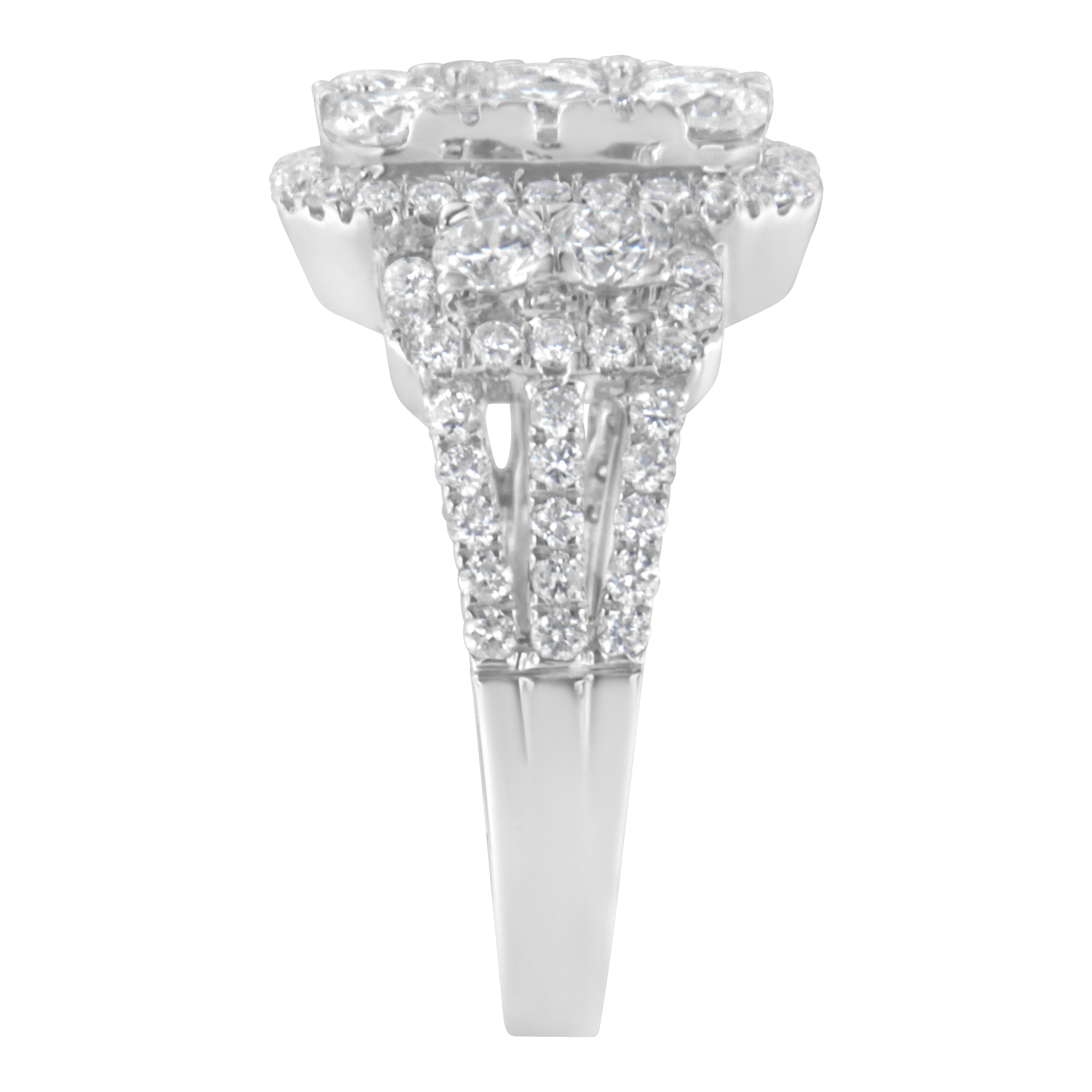 14K White Gold 2 1/4 Cttw Diamond Cocktail Cluster Ring (G-H Color, SI2-I1 Clarity) - Size 7