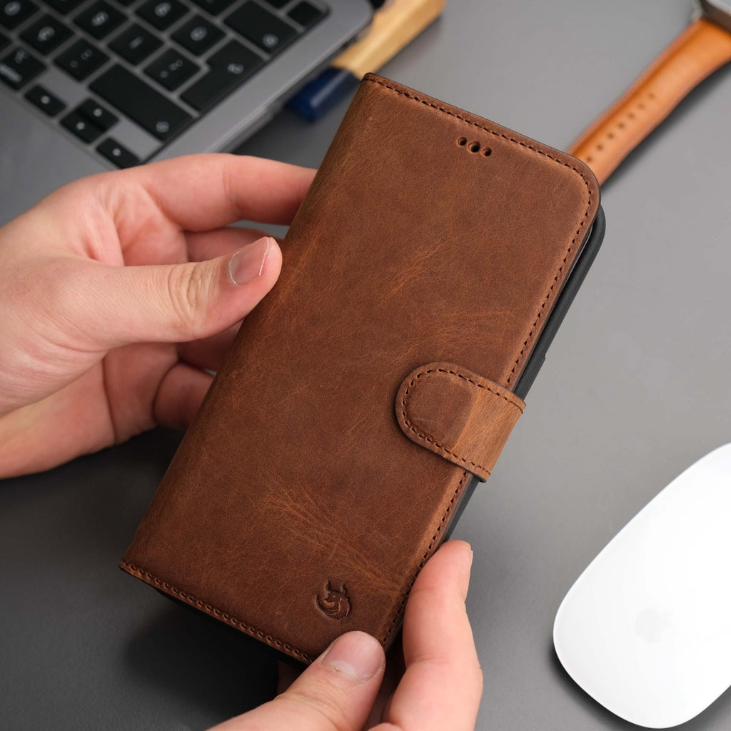 Casper Leather iPhone 15 Pro Max Wallet Case | Detachable MagSafe Compatible RFID Protection