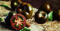 30 Black Truffle Tomato Seeds – Heirloom, Non-GMO, Rich & Sweet Pear-Shaped Tomatoes