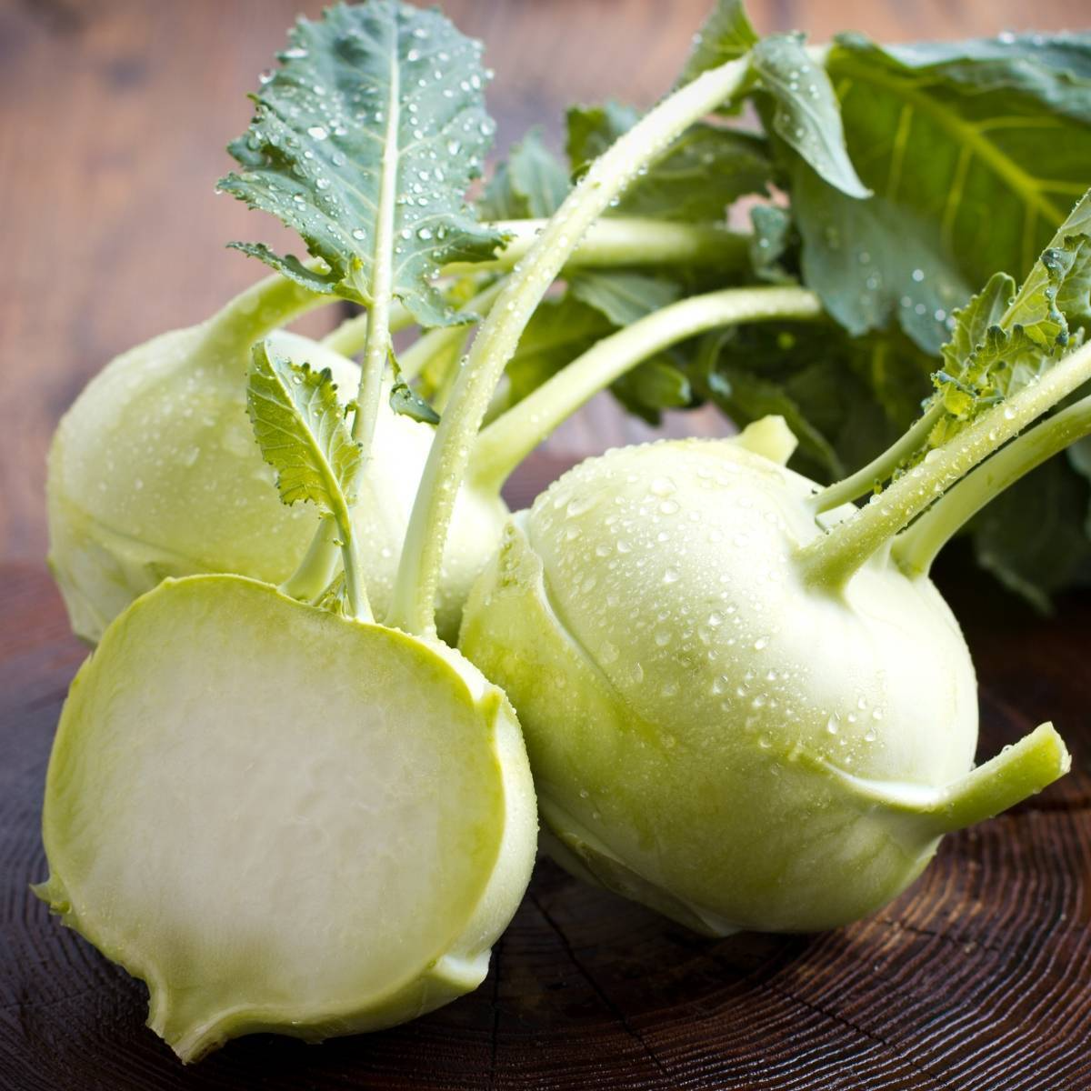 White Vienna Kohlrabi Seeds – 500mg for Planting, Heirloom Variety, Crisp & Mild, Cold Hardy, High Yield, Garden Container