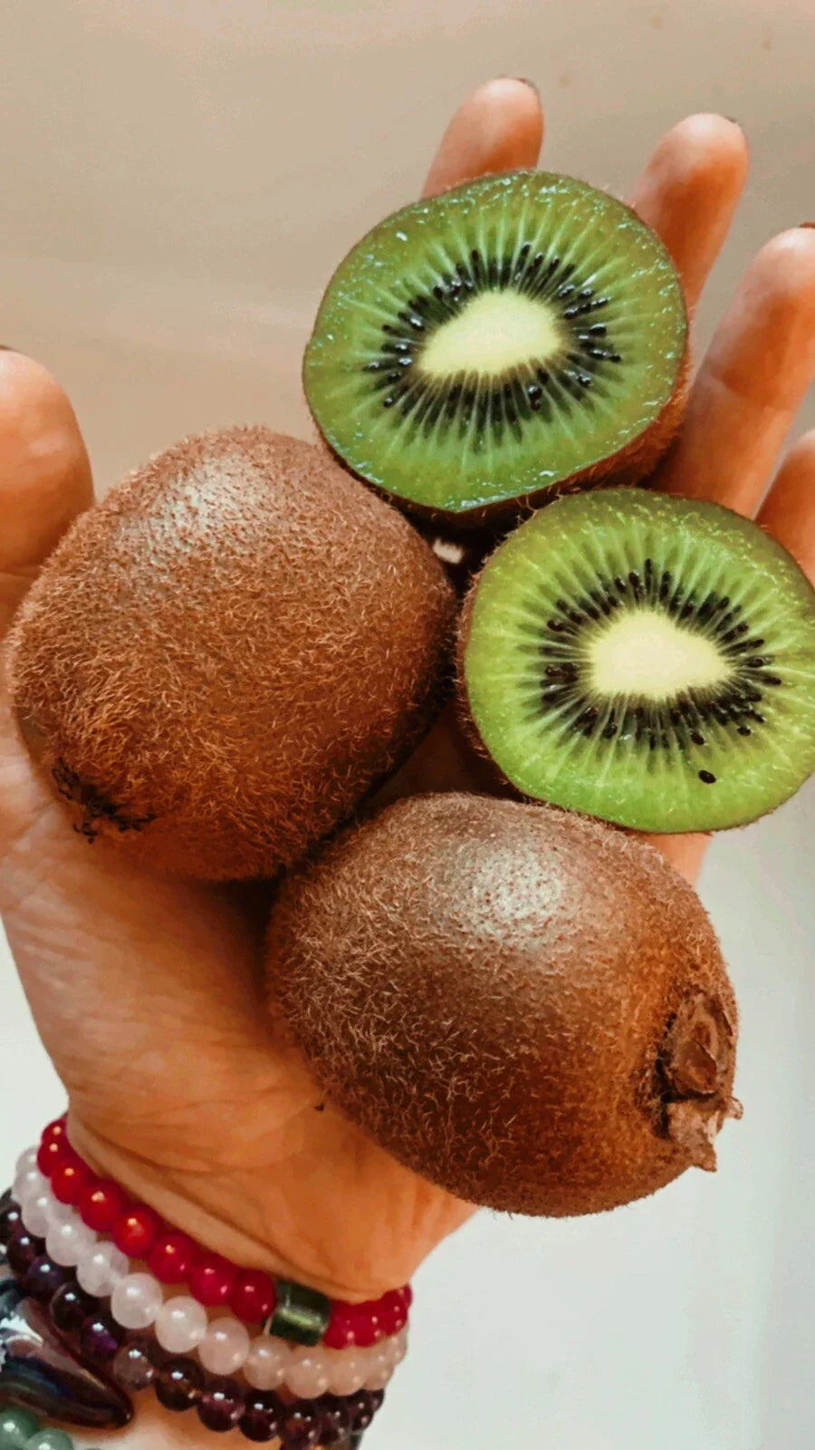 Kiwi Seeds 50 Pack Organic Non-GMO Edible Garden Fruit Vine Actinidia deliciosa